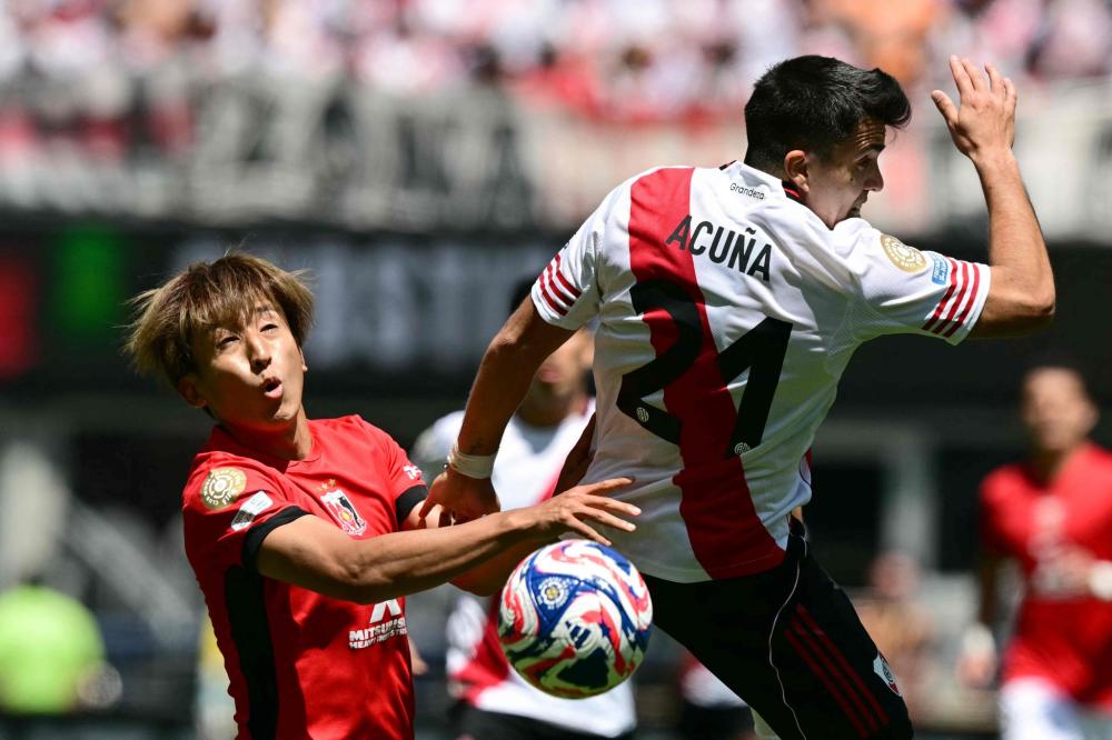 西班牙4-0客胜格鲁吉亚基本直通世界杯，奥亚萨瓦尔两射一传
